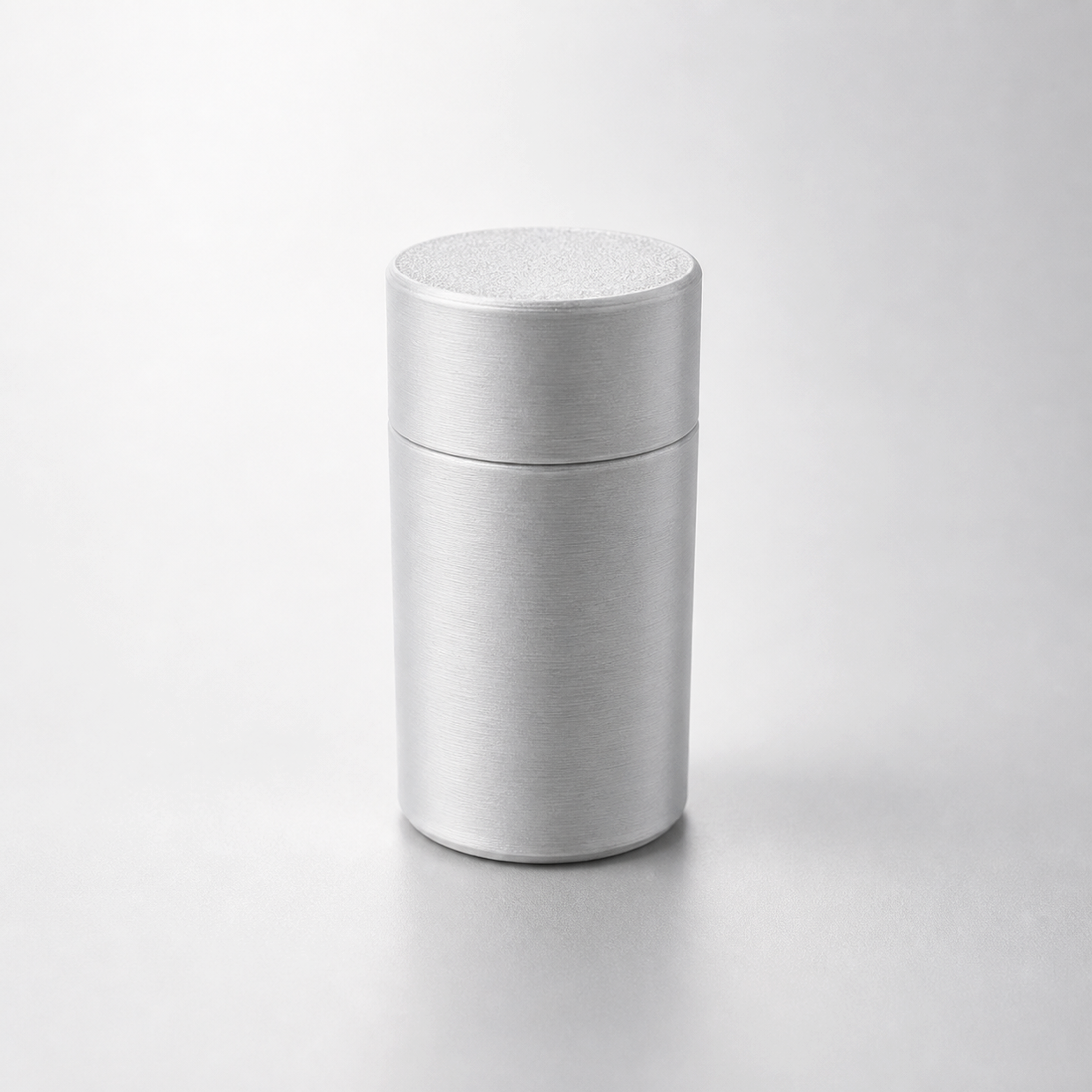 Closed unbranded rigid protective vial casing